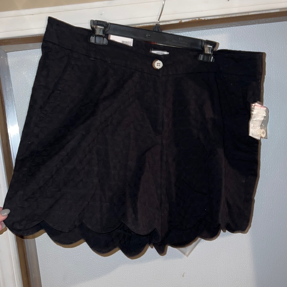 Crown and Ivy Scalloped Shorts